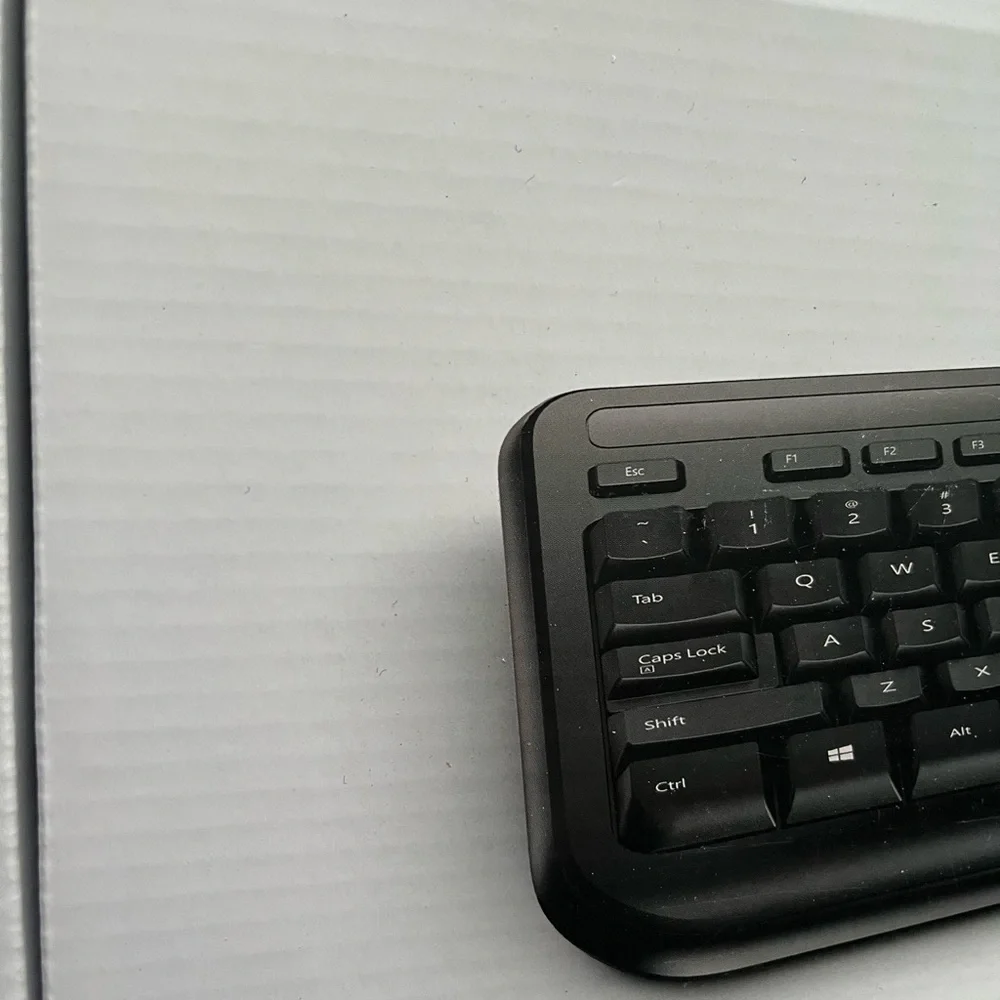 Microsoft Wired Desktop 600 (Black) - Wired Keyboard USB Connectivity.